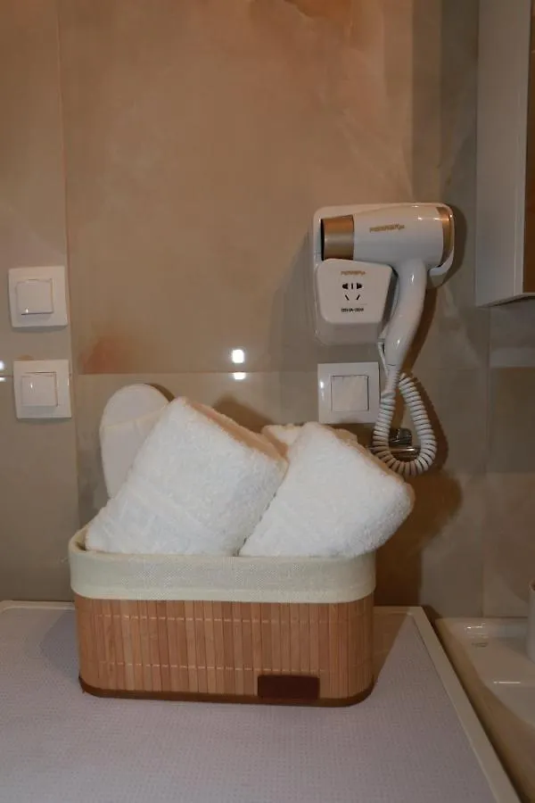 Bianca Suites Néa Mudaniá 0*,  Görögország