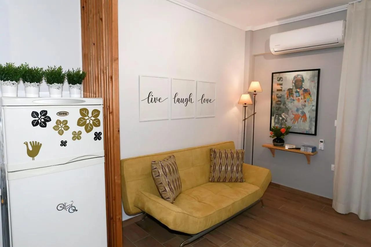 Bianca Suites Nea Moudania Apartment